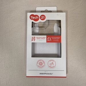 Tech21 Clear Protective Phone Case for 2022 iPhone 6.1" - Clear